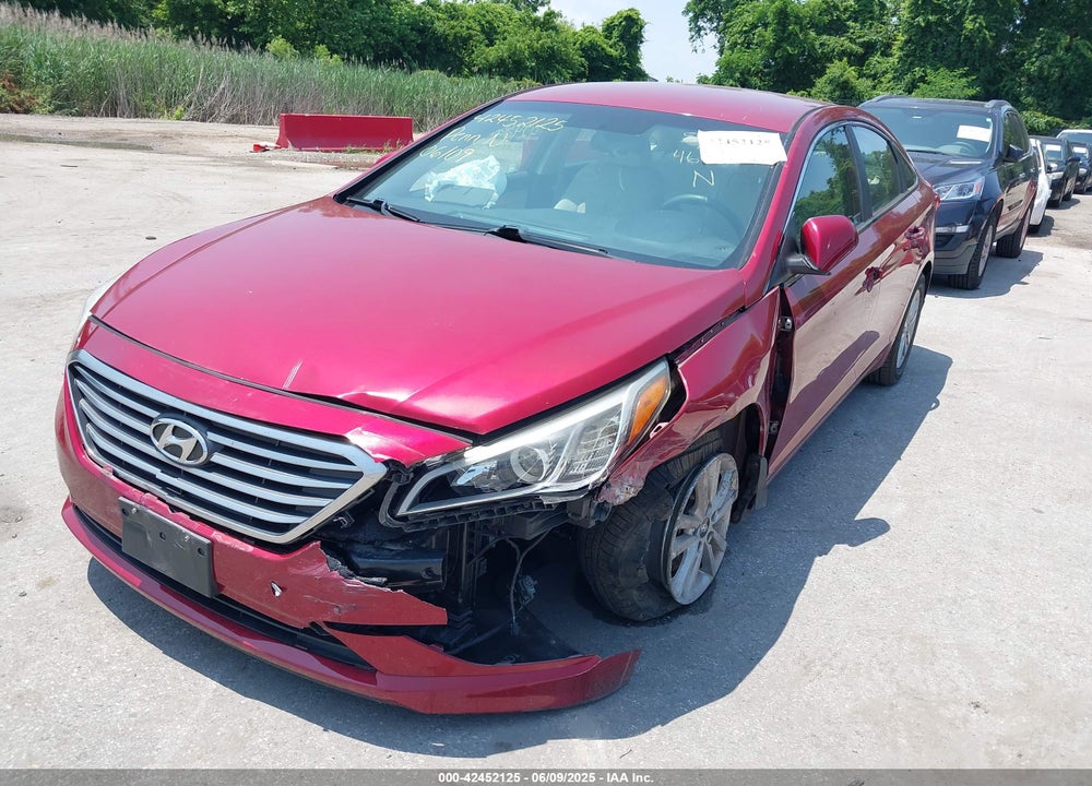 2015 HYUNDAI SONATA SE VIN: 5NPE24AF6FH205750