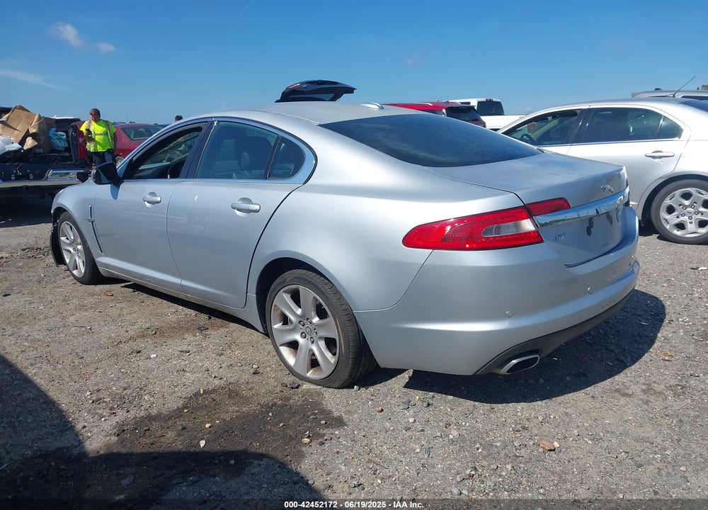 2010 JAGUAR XF VIN: SAJWA0FA2AHR59492