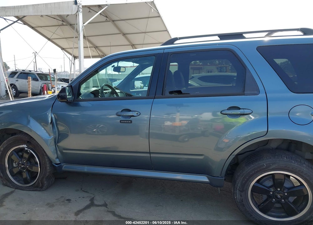 2011 FORD ESCAPE VIN: 1FMCU0DG2BKB73059