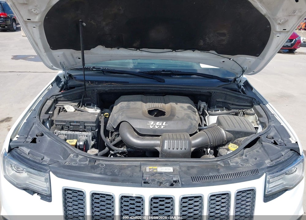 2014 JEEP GRAND CHEROKEE VIN: 1C4RJECG0EC216883