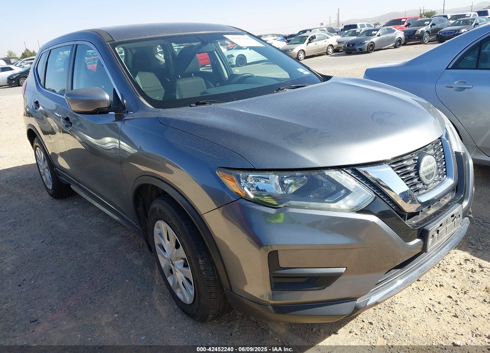 2018 NISSAN ROGUE S VIN: KNMAT2MT3JP617509