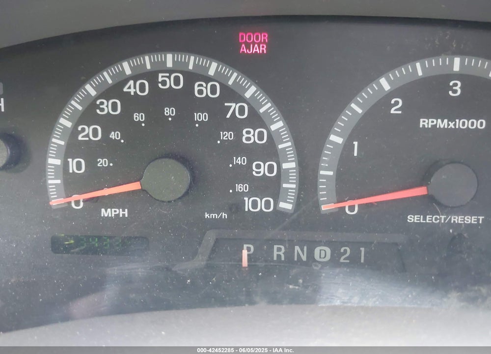 2003 FORD F-150 LARIAT/XL/XLT VIN: 2FTRX18W33CA38143