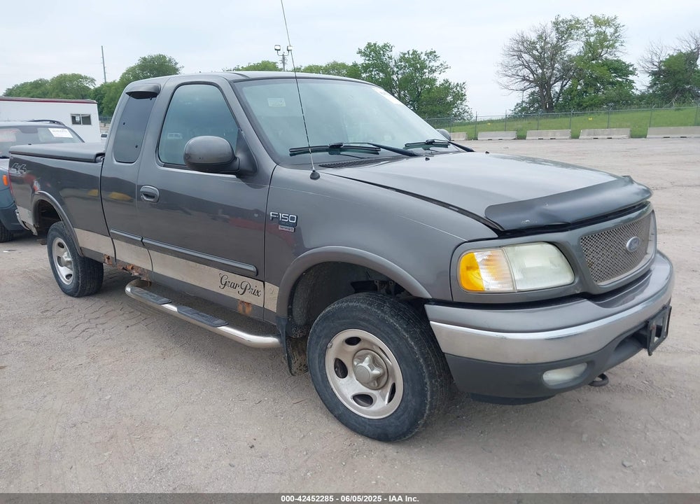 2003 FORD F-150 LARIAT/XL/XLT VIN: 2FTRX18W33CA38143