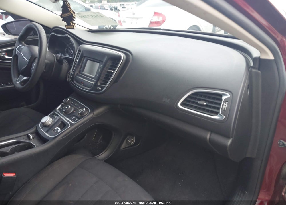 2015 CHRYSLER 200 LIMITED VIN: 1C3CCCAB3FN611078