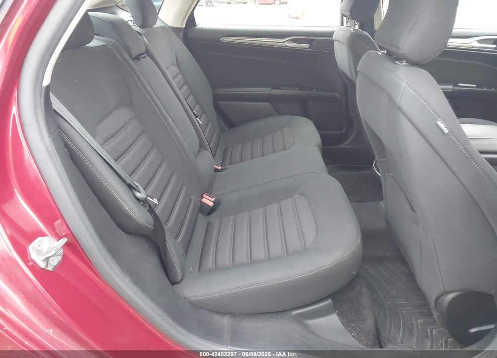 2017 FORD FUSION VIN: 3FA6P0H75HR221571