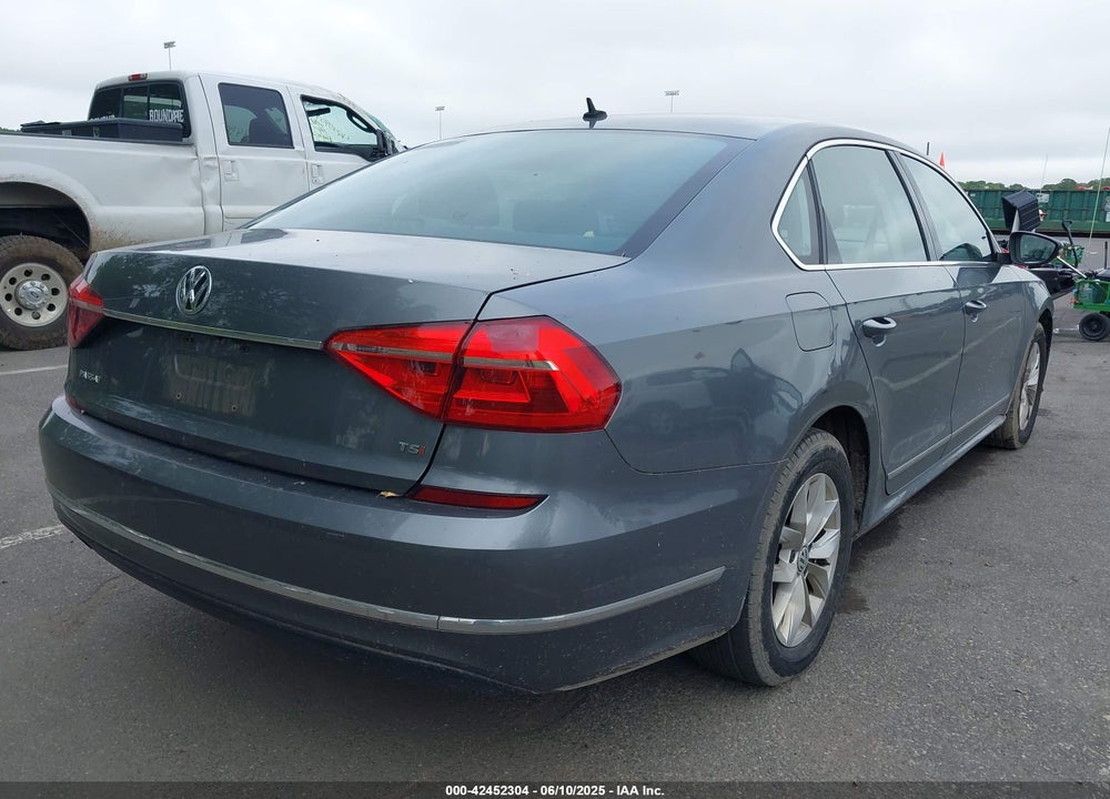 2016 VOLKSWAGEN PASSAT VIN: 1VWAT7A30GC054210