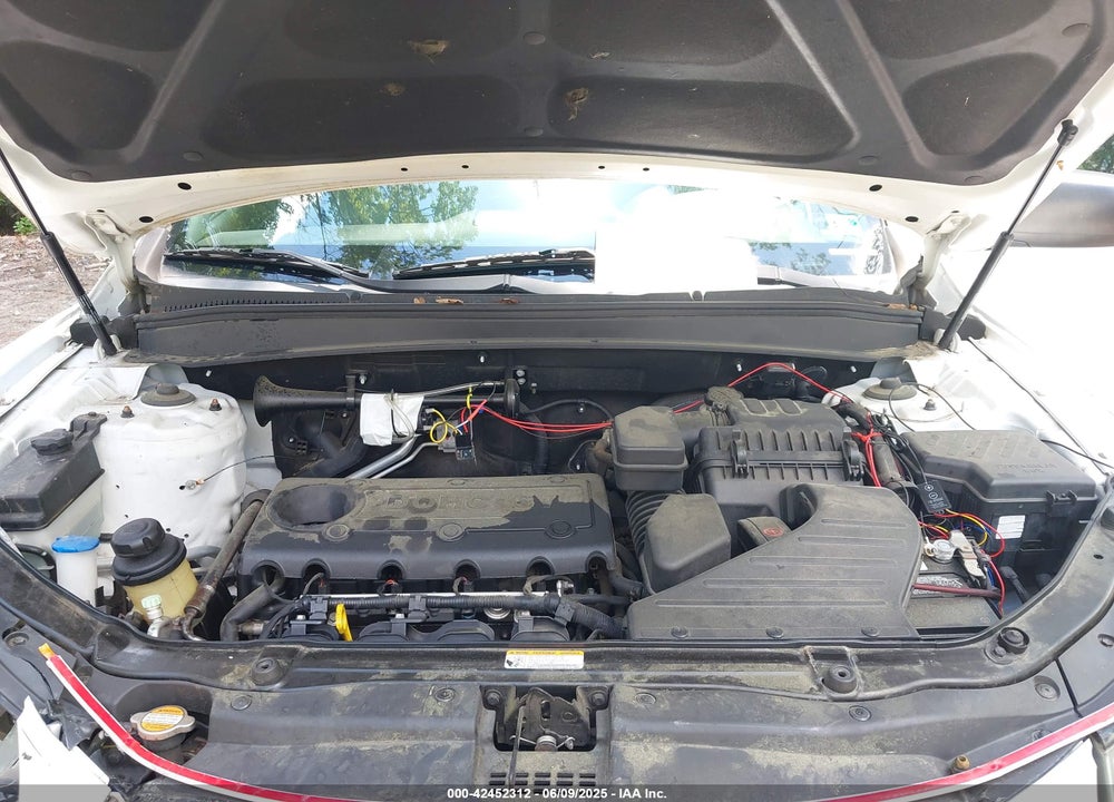2012 HYUNDAI SANTA FE VIN: 5XYZG3AB8CG136069