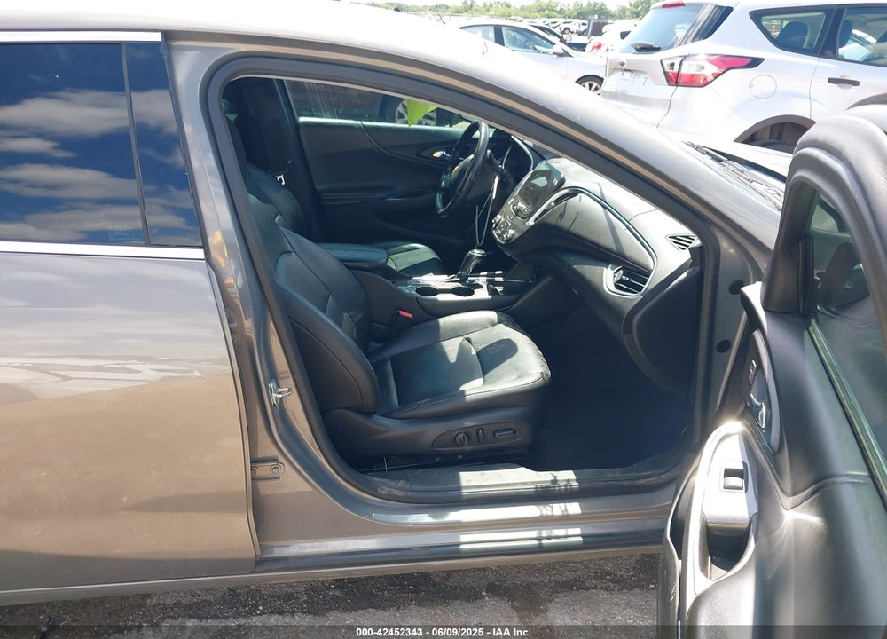 2018 CHEVROLET MALIBU VIN: 1G1ZD5STXJF250823