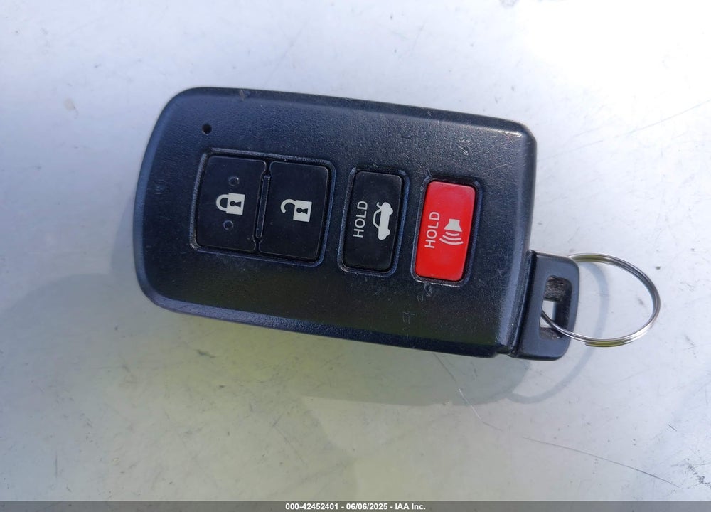 2012 TOYOTA CAMRY HYBRID LE VIN: 4T1BD1FK5CU049781