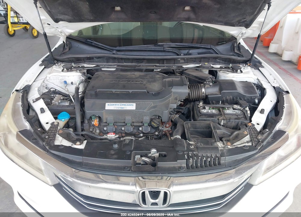 2016 HONDA ACCORD VIN: 1HGCR3F83GA001327