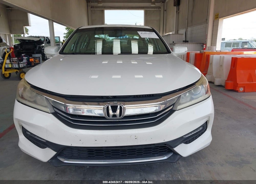 2016 HONDA ACCORD VIN: 1HGCR3F83GA001327