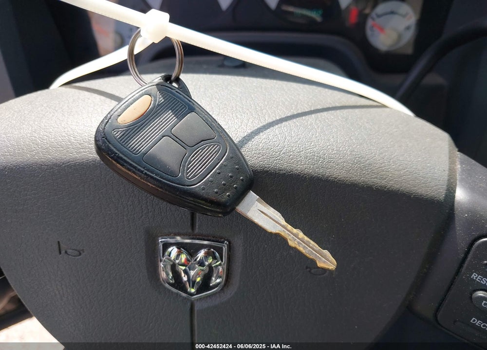 2007 DODGE RAM 1500 VIN: 1D7HA18P07S272687