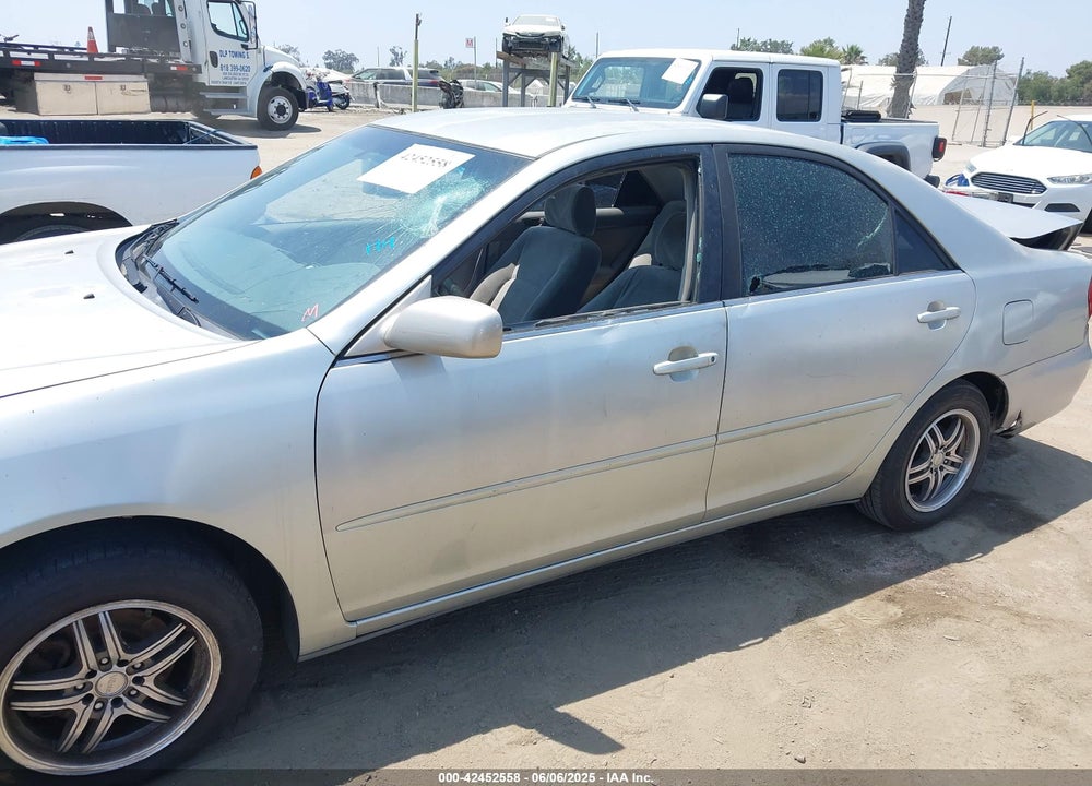 2002 TOYOTA CAMRY VIN: JTDBE32K720014278