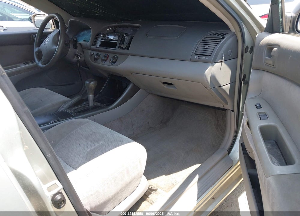2002 TOYOTA CAMRY VIN: JTDBE32K720014278