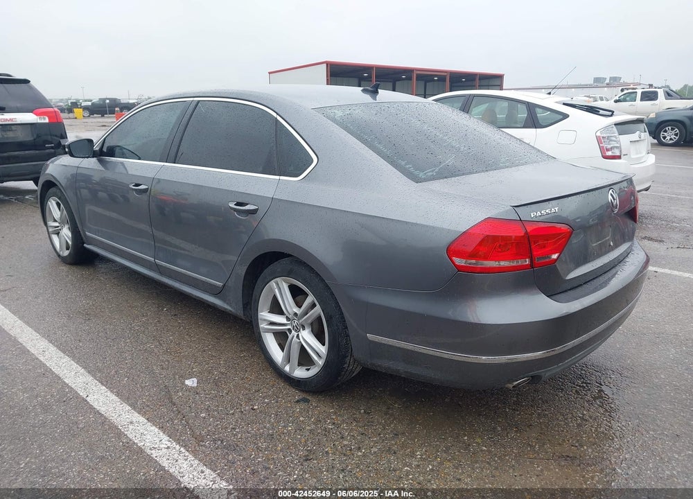 2013 VOLKSWAGEN PASSAT VIN: 1VWCN7A36DC005446