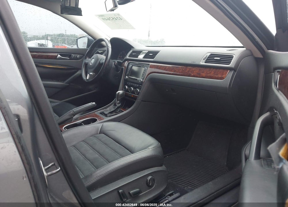 2013 VOLKSWAGEN PASSAT VIN: 1VWCN7A36DC005446