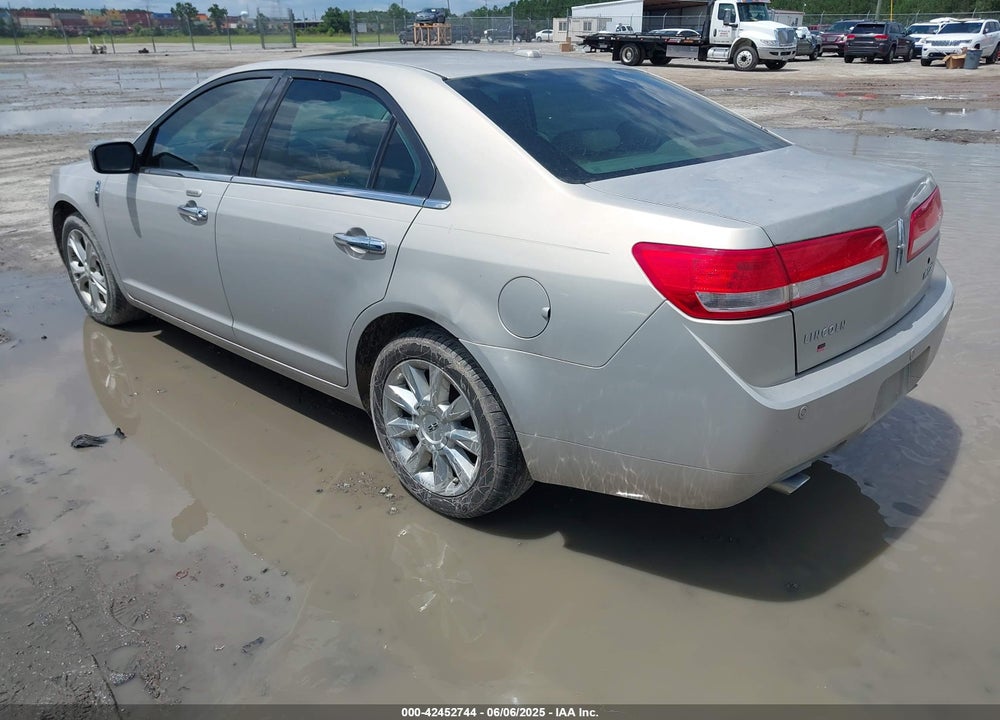 2010 LINCOLN MKZ VIN: 3LNHL2GCXAR654796
