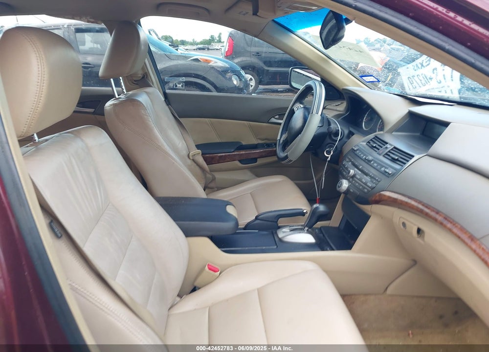 2008 HONDA ACCORD VIN: 1HGCP36818A055183