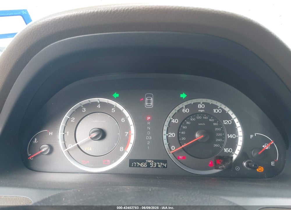 2008 HONDA ACCORD VIN: 1HGCP36818A055183