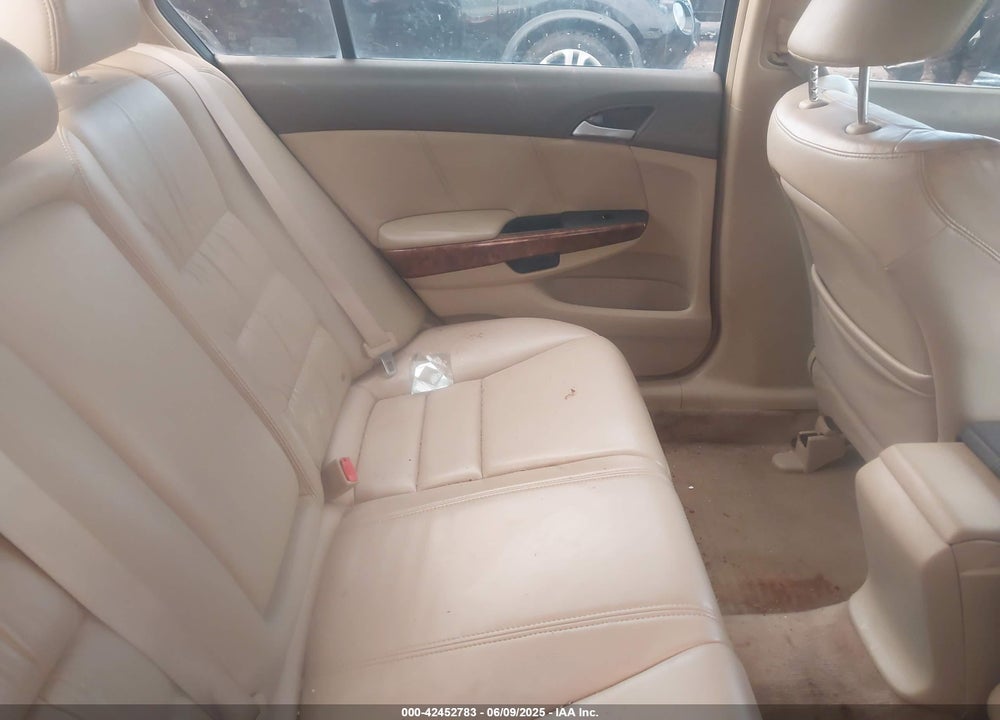 2008 HONDA ACCORD VIN: 1HGCP36818A055183