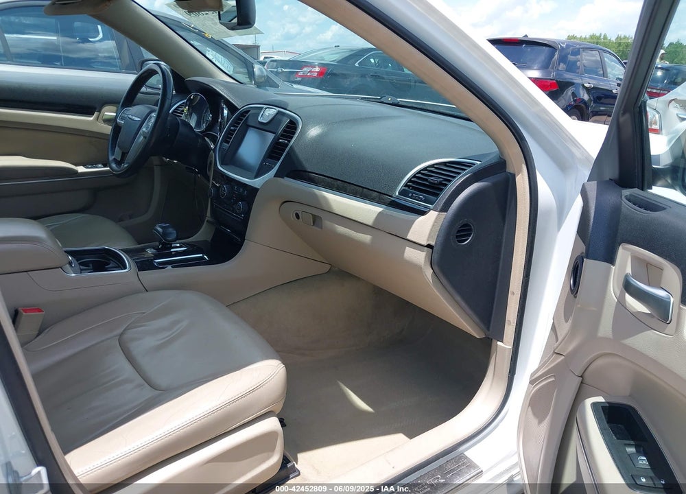 2014 CHRYSLER 300 VIN: 2C3CCAAG6EH373539