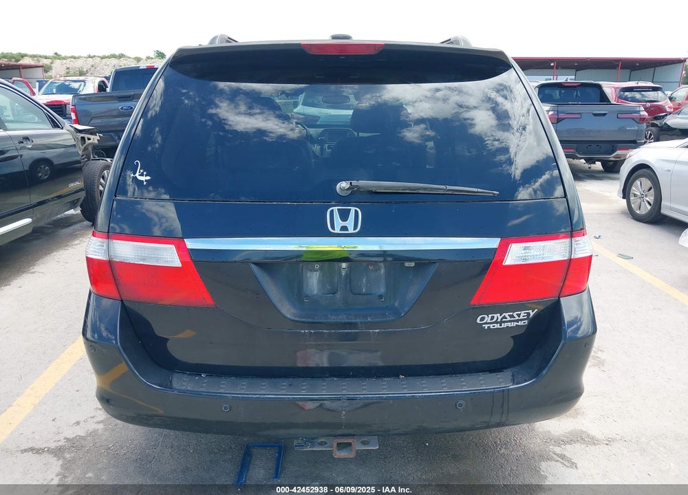 2005 HONDA ODYSSEY TOURING VIN: 5FNRL38835B115825