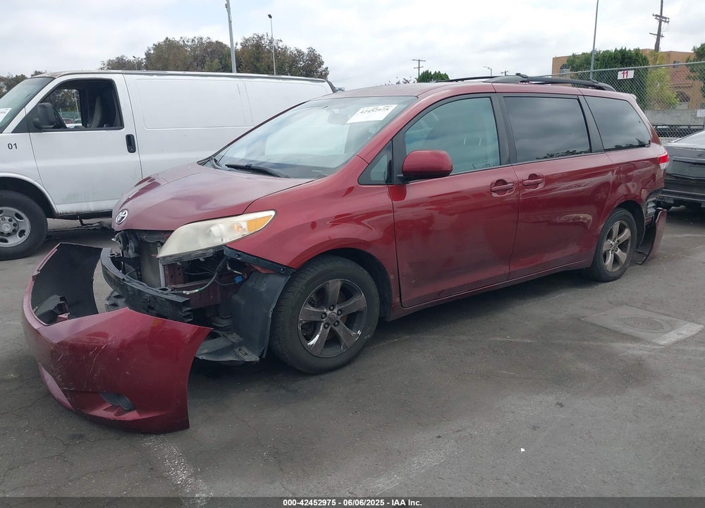 2013 TOYOTA SIENNA LE V6 8 PASSENGER VIN: 5TDKK3DCXDS348805