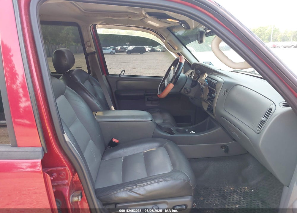 2004 FORD EXPLORER SPORT TRAC ADRENALIN/XLS/XLT VIN: 1FMZU77KX4UA69977