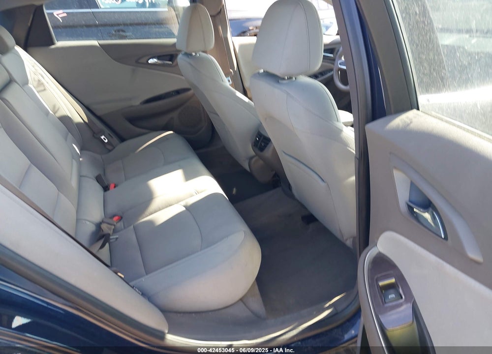 2016 CHEVROLET MALIBU VIN: 1G1ZE5ST4GF201817