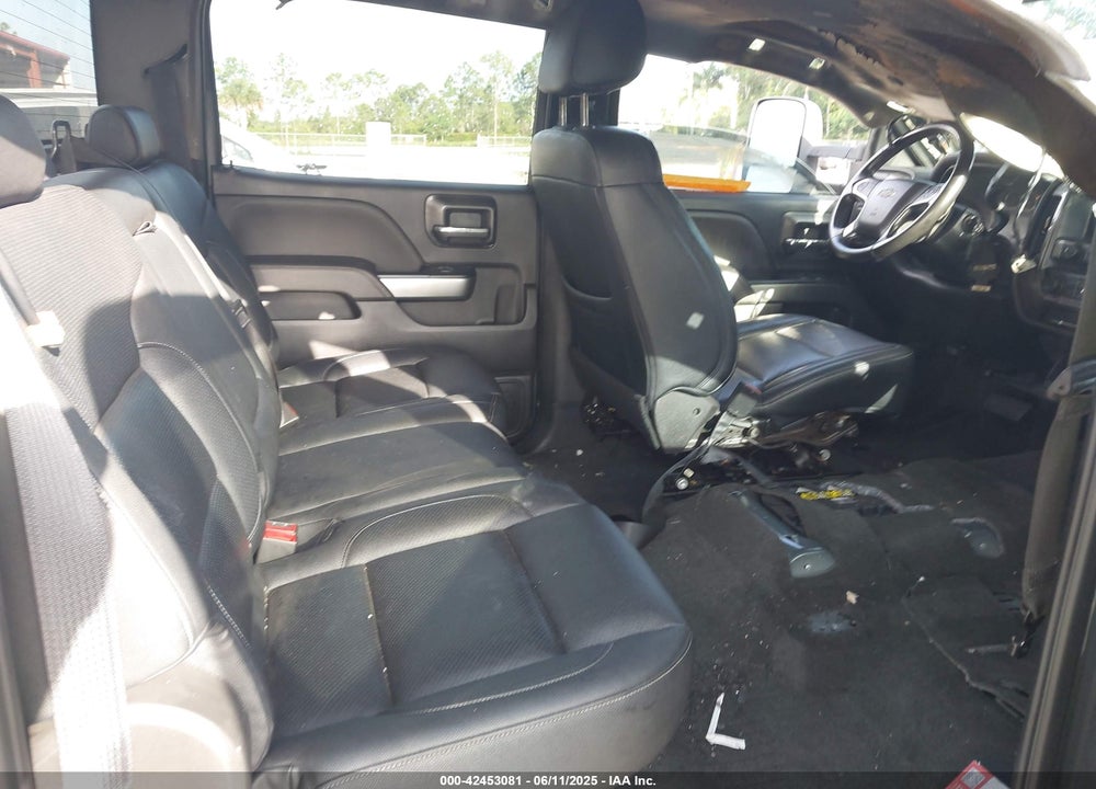 2018 CHEVROLET SILVERADO 1500 VIN: 3GCPCREC1JG325170