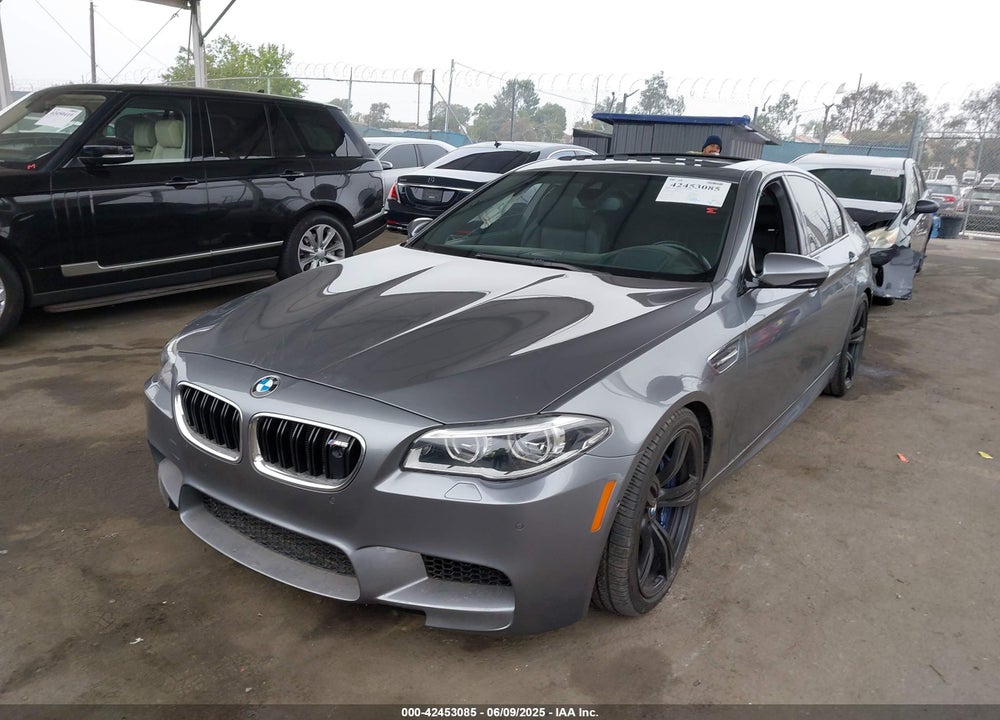 2016 BMW M5 VIN: WBSFV9C5XGD595572