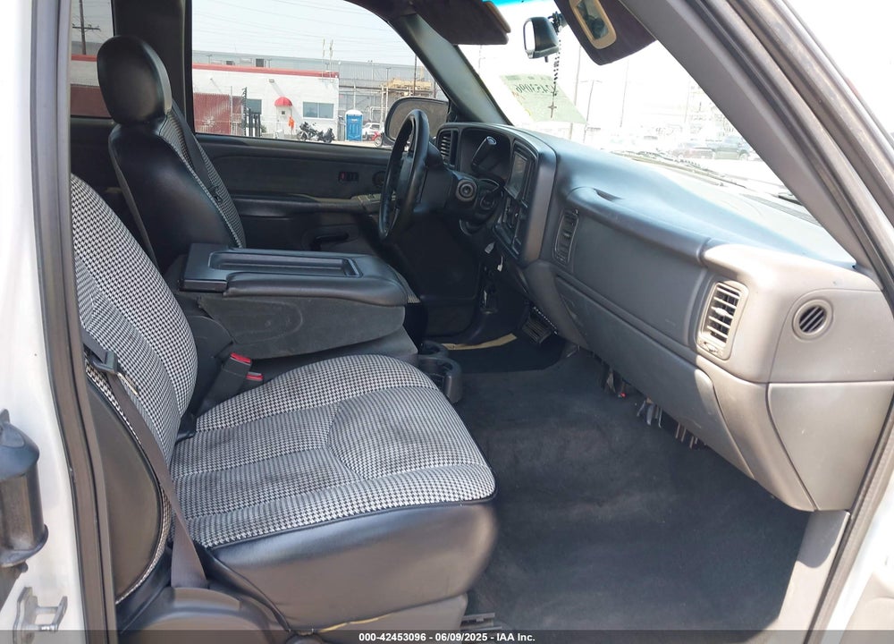 2004 CHEVROLET SILVERADO 1500 WORK TRUCK VIN: 2GCEC19V941337794