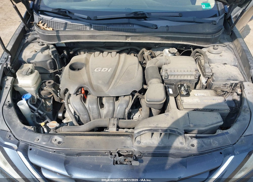 2011 HYUNDAI SONATA VIN: 5NPEB4AC4BH113939