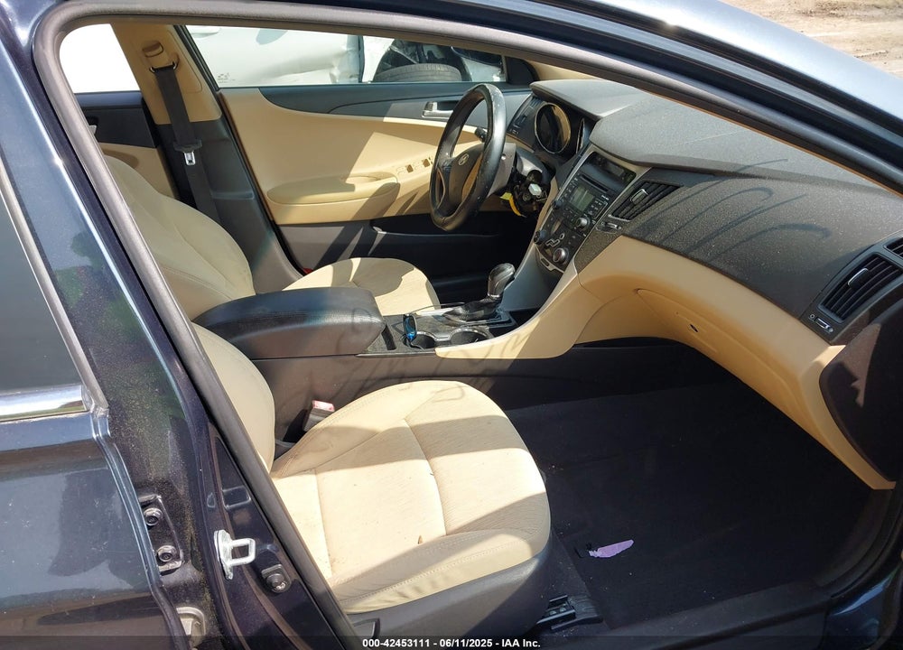 2011 HYUNDAI SONATA VIN: 5NPEB4AC4BH113939