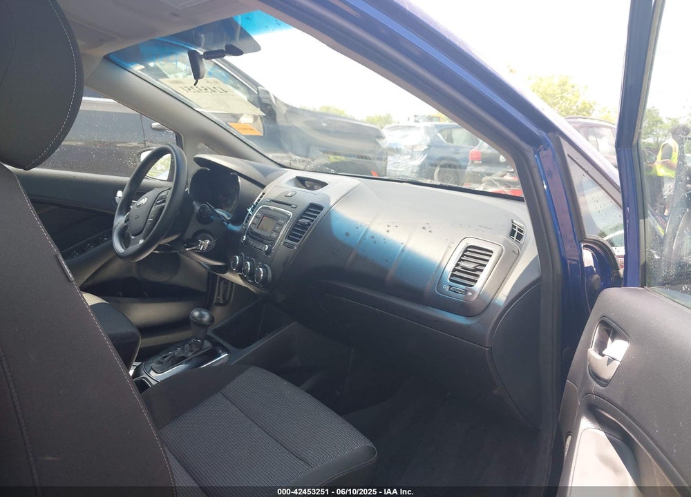 2018 KIA FORTE VIN: 3KPFK4A74JE188490