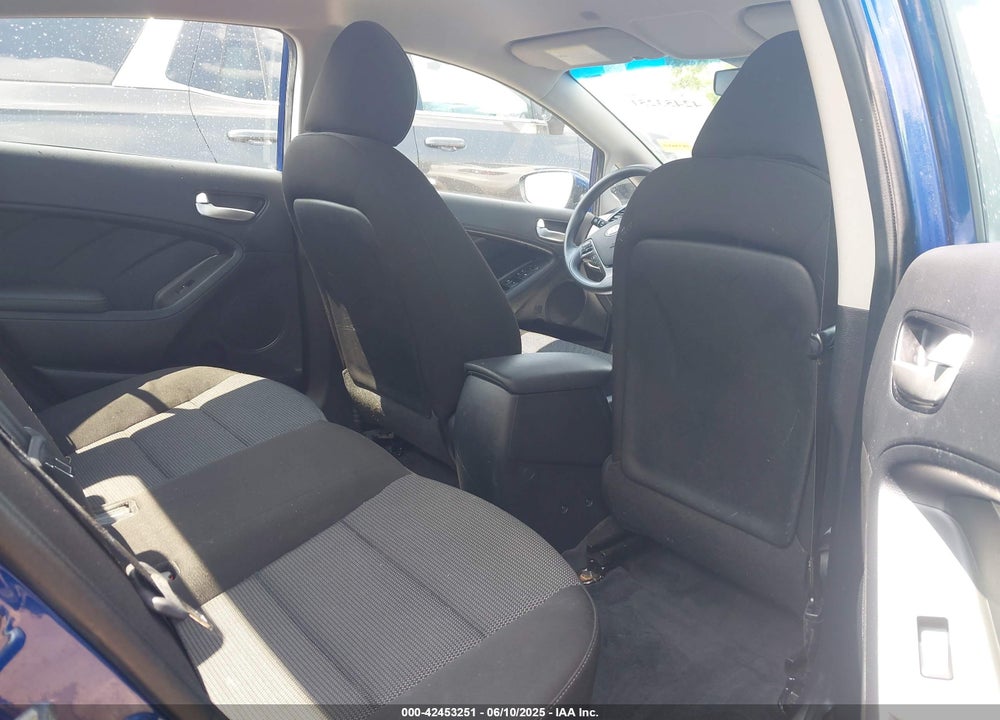 2018 KIA FORTE VIN: 3KPFK4A74JE188490