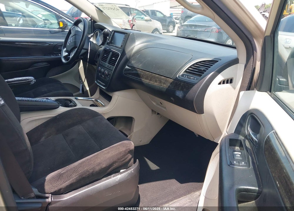 2014 DODGE GRAND CARAVAN SXT VIN: 2C4RDGCG8ER265100