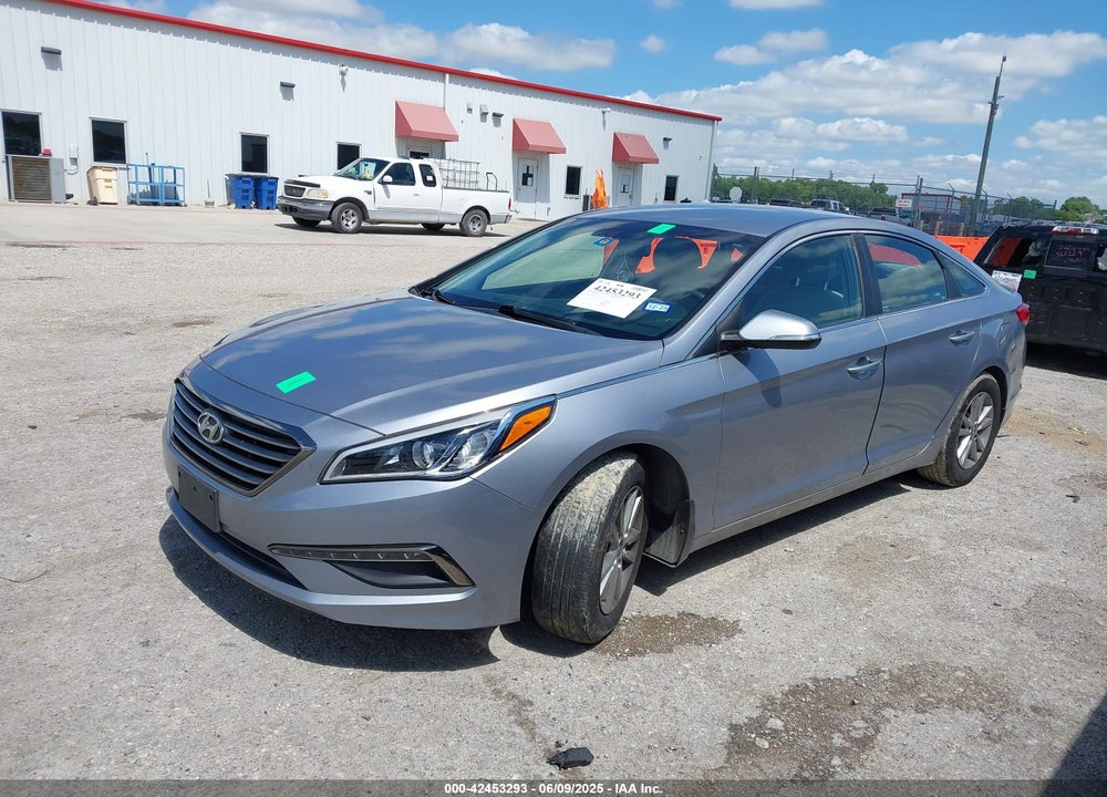 2015 HYUNDAI SONATA VIN: 5NPE24AA8FH151145