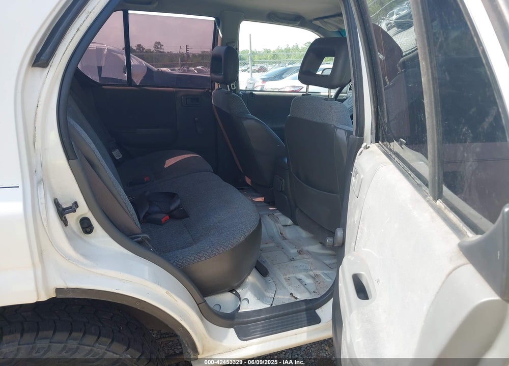 1998 ISUZU RODEO S VIN: 4S2CK58D3W4301606