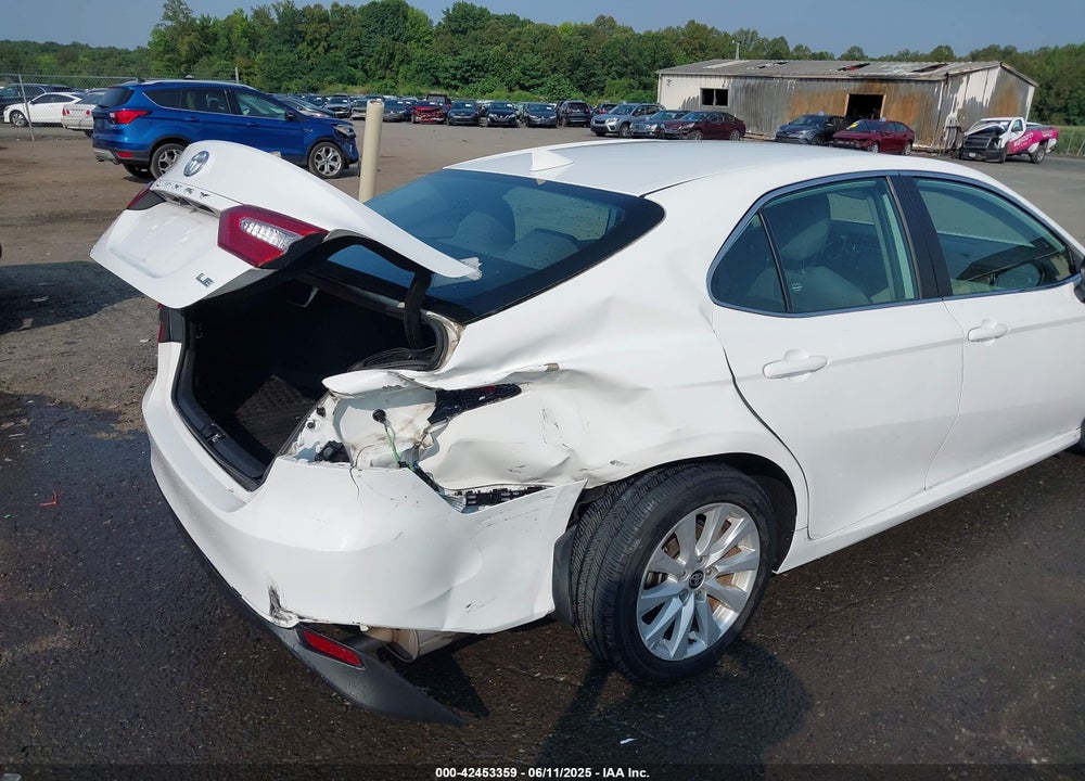 2020 TOYOTA CAMRY LE AWD VIN: 4T1C11BK4LU010585
