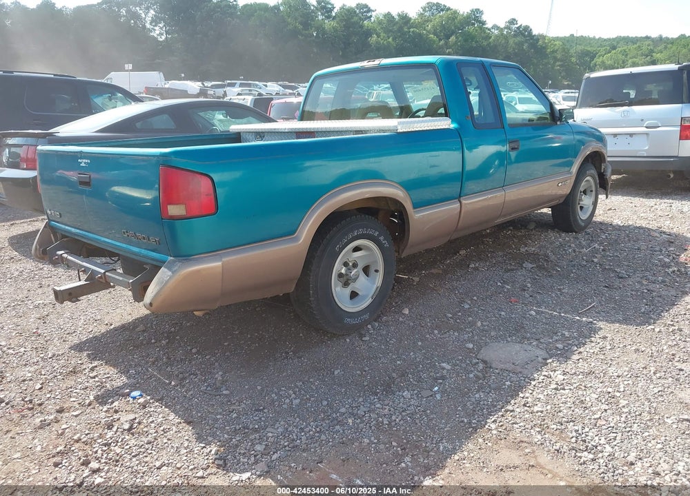 1996 CHEVROLET S TRUCK S10 VIN: 1GCCS1944T8125785