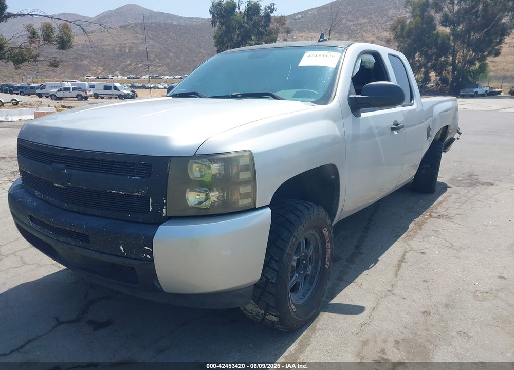 2011 CHEVROLET SILVERADO 1500 VIN: 1GCRCREA6BZ154053