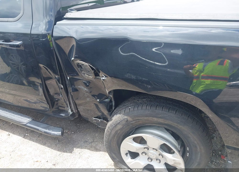 2022 RAM 1500 VIN: 1C6RRFFG8NN365239