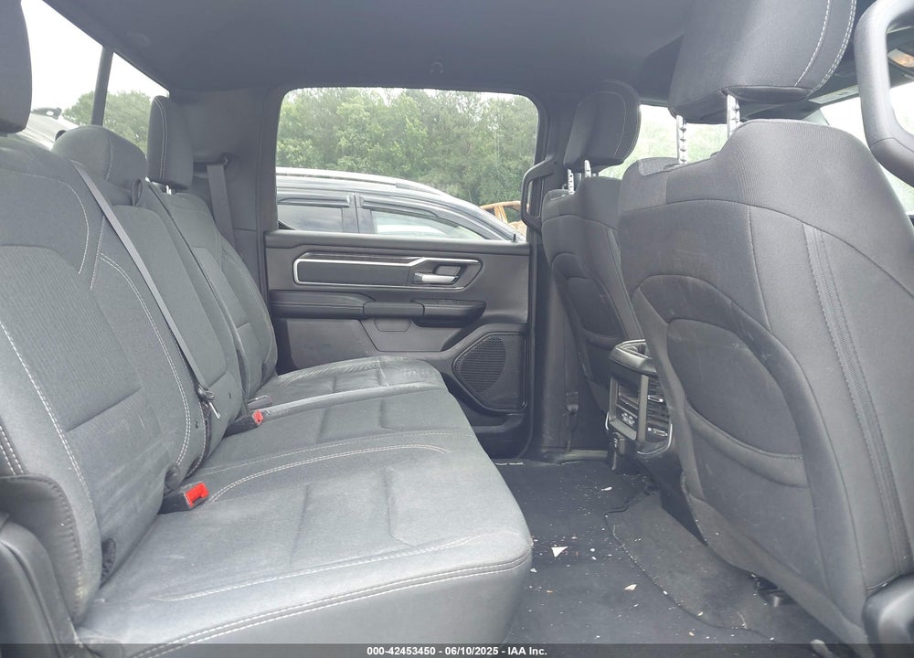 2022 RAM 1500 VIN: 1C6RRFFG8NN365239