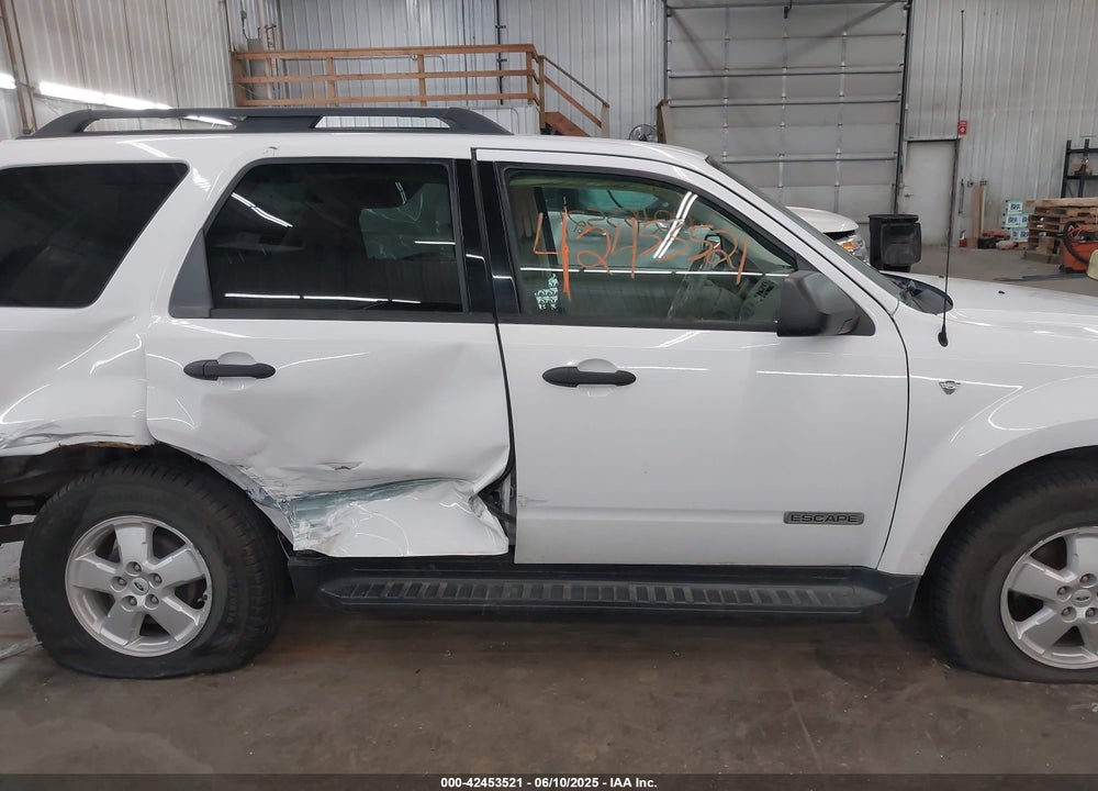 2008 FORD ESCAPE XLT VIN: 1FMCU93108KB04610