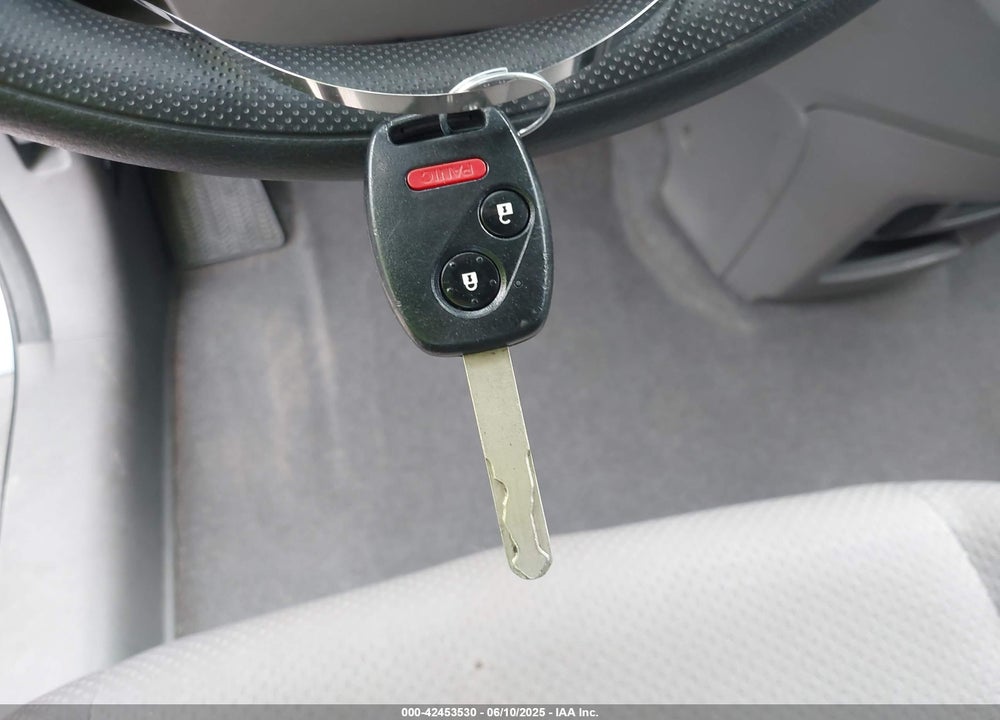 2009 HONDA CR-V LX VIN: 3CZRE38329G706687