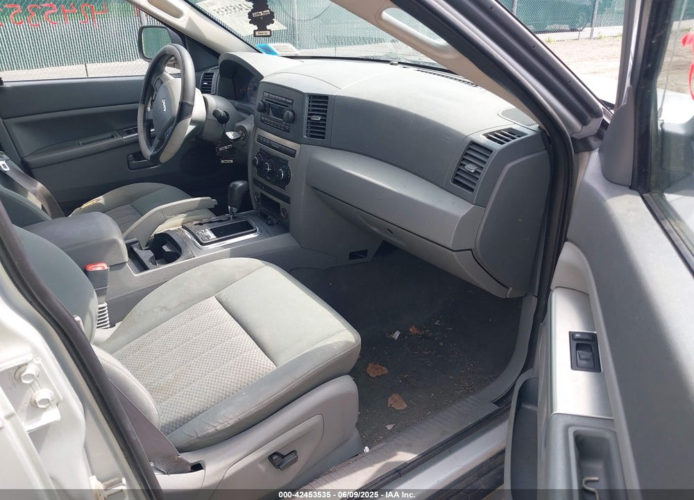 2005 JEEP GRAND CHEROKEE LAREDO VIN: 1J4HR48N35C514392