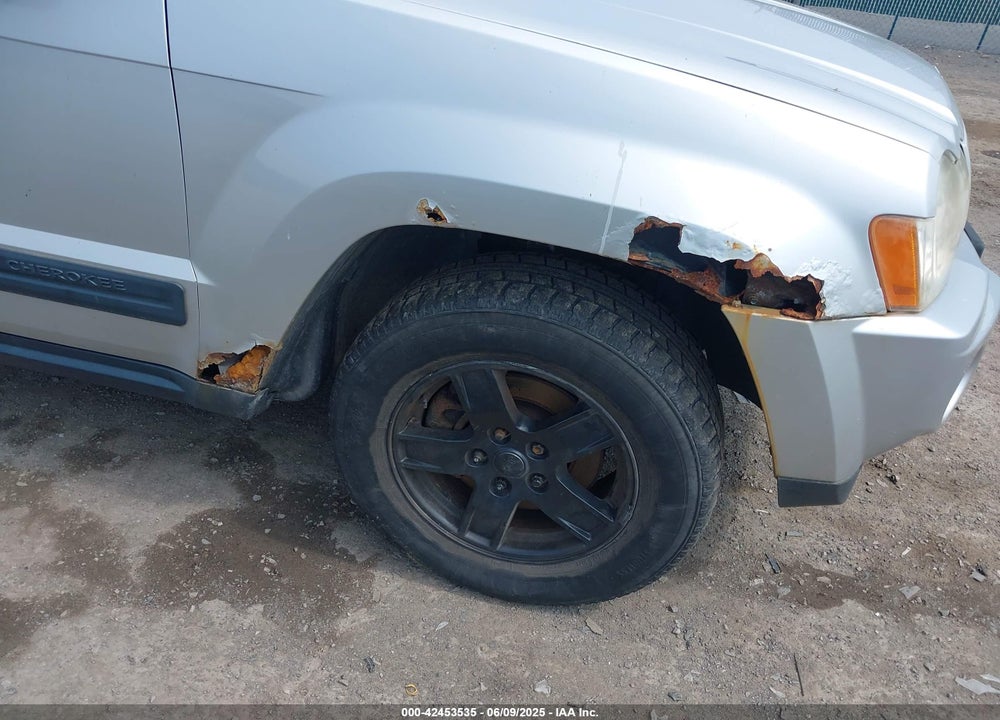 2005 JEEP GRAND CHEROKEE LAREDO VIN: 1J4HR48N35C514392