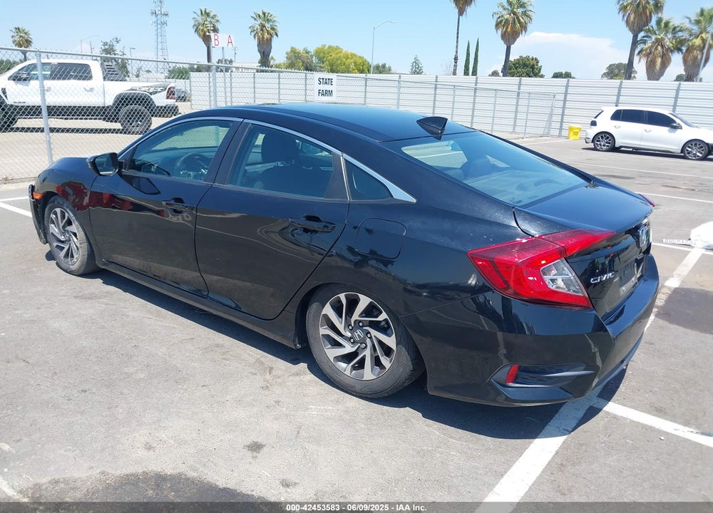 2018 HONDA CIVIC EX VIN: 2HGFC2F79JH518723