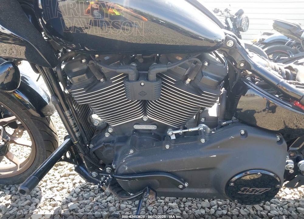 2022 HARLEY-DAVIDSON FXLRS VIN: 1HD1YWZ1XNB013831